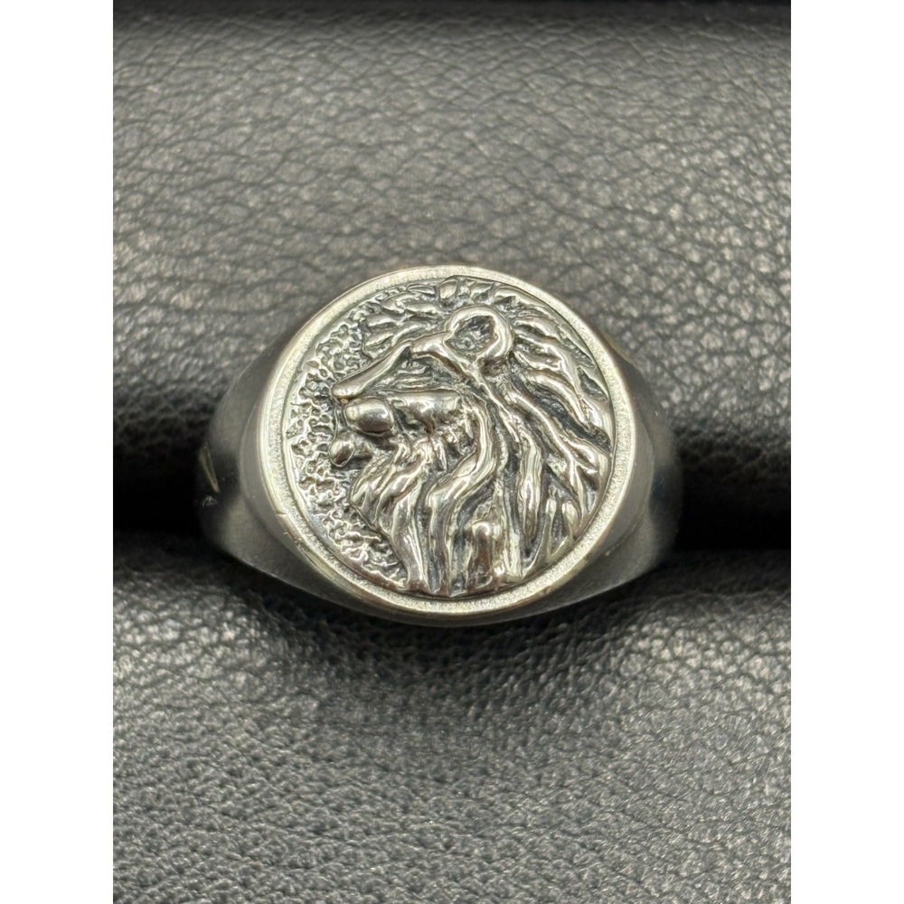 New Condition Sterling Silver Lion Signet Ring 6.7 Grams Size 10 J18